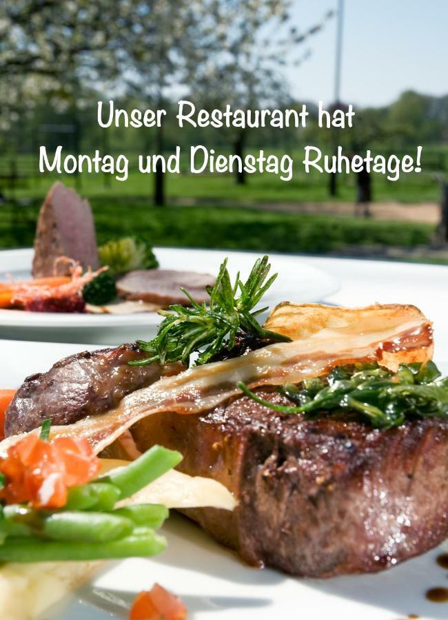Landgasthof Kasch - Hotel Und Restaurant Malente Bagian luar foto